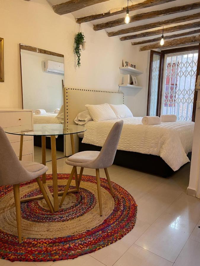 La Curiosa Del Casc Antic Apartment *